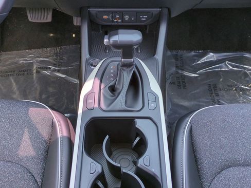New 2025 Kia K4 GT-Line image 18