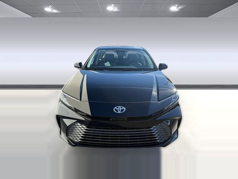 New 2026 Toyota Camry XLE (XLE AWD (Natl)) image 7