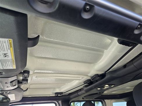 Used 2020 Jeep Wrangler Unlimited Sport S image 10