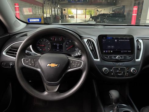 Used 2022 Chevrolet Malibu LS FWD image 12