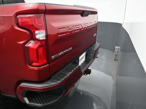 Used 2021 Chevrolet Silverado 1500 RST w/ Texas Edition Plus AWD/4WD image 10