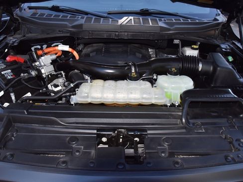 Certified 2023 Ford F150 XLT w/ Equipment Group 302A High image 40