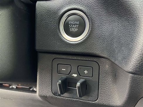 Used 2022 Toyota Tundra SR5 image 21