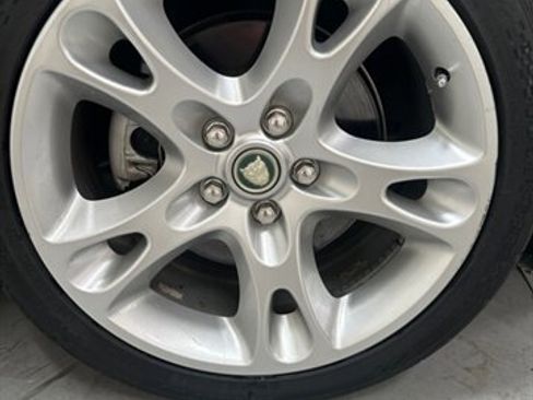 Used 2005 Jaguar XK8 Convertible image 15