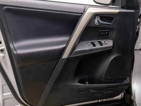 Used 2013 Toyota RAV4 Limited image 12