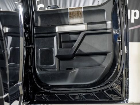 Used 2019 Ford F250 Lariat w/ Lariat Ultimate Package image 39