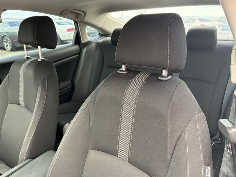 Used 2019 Honda Civic EX image 2