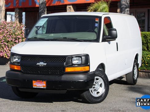 Used 2016 Chevrolet Express 2500 image 4