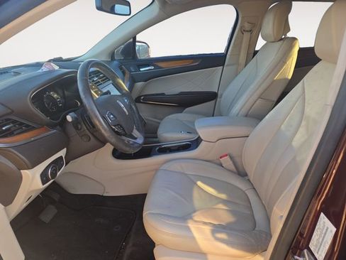 Used 2018 Lincoln MKC Select w/ Select Plus Package image 8