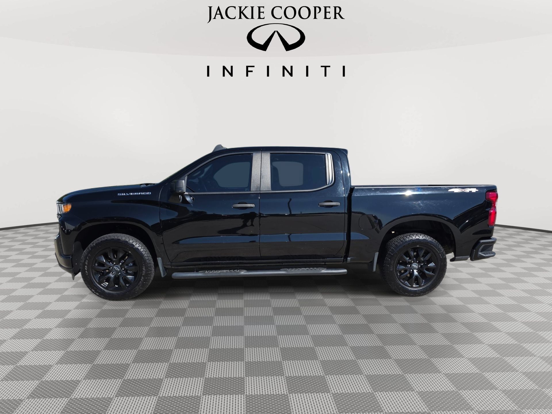 Used 2021 Chevrolet Silverado 1500 Custom AWD/4WD image 8