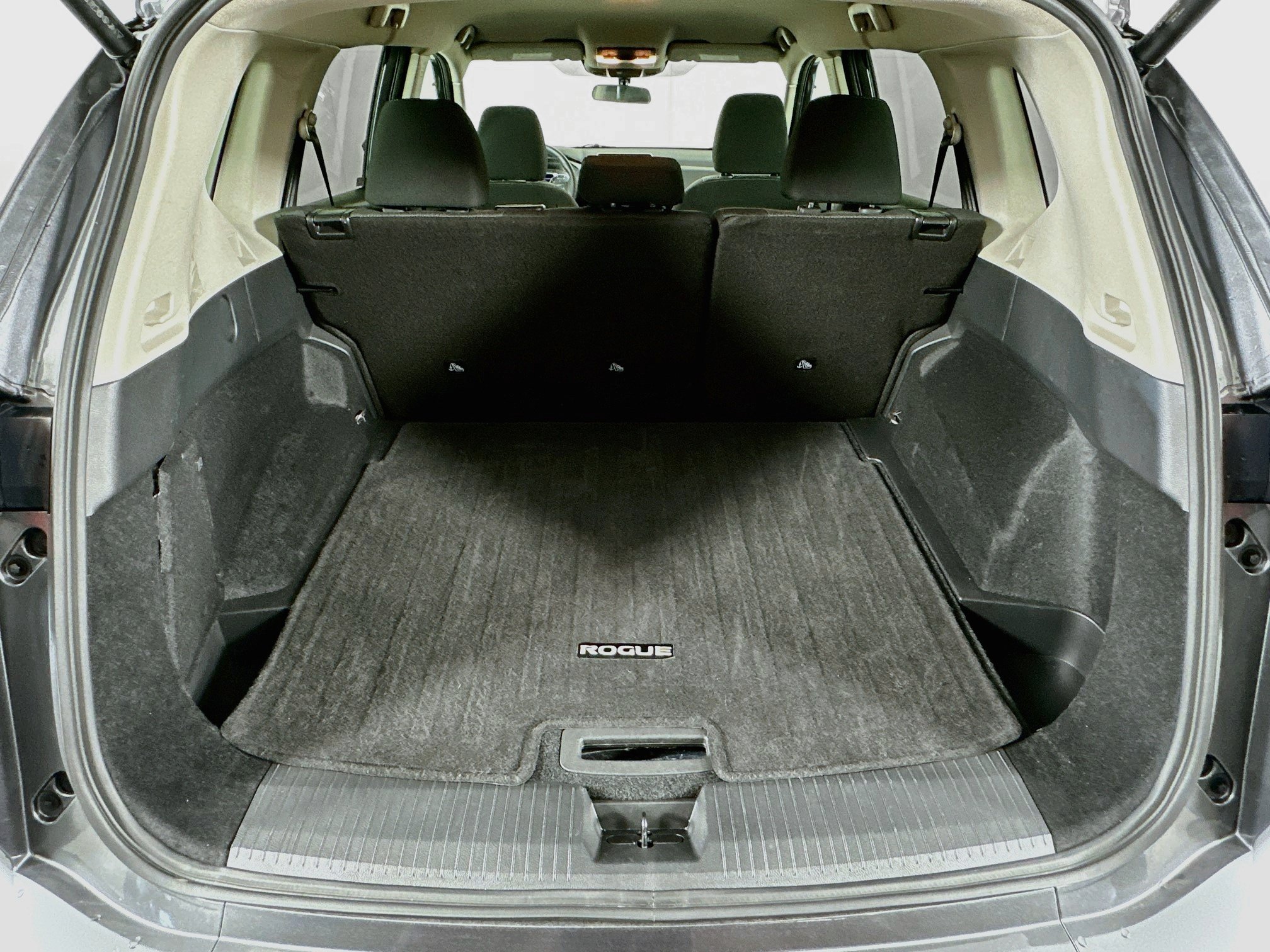 Used 2026 Nissan Rogue SV FWD image 27