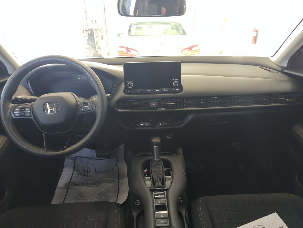 Used 2023 Honda HR-V LX image 14