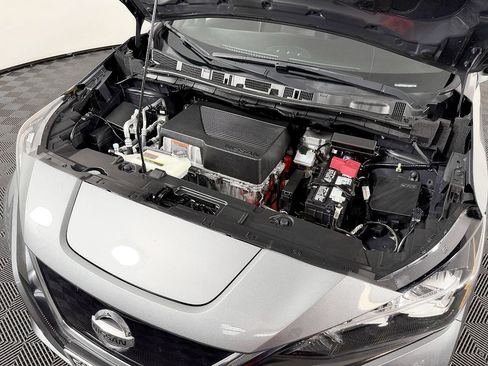 Used 2019 Nissan Leaf SV w/ SV Technology Package FWD image 19