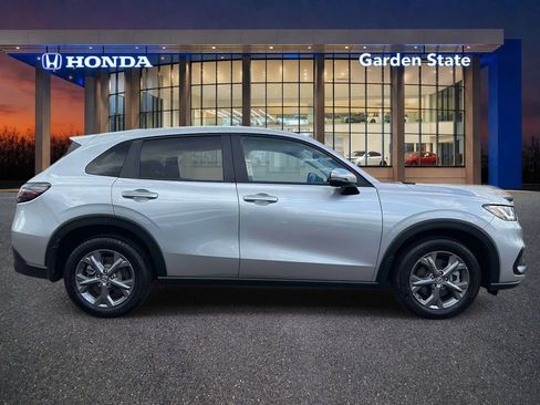 Certified 2026 Honda HR-V LX image 5