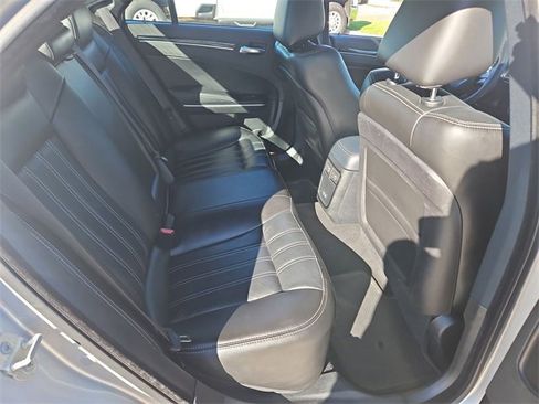 Used 2023 Chrysler 300 S image 27