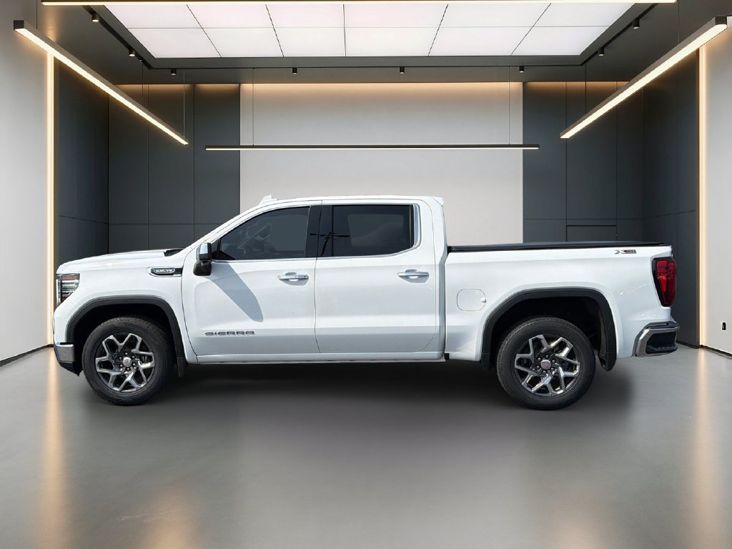 Used 2024 GMC Sierra 1500 SLT AWD/4WD image 2