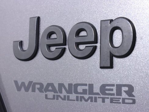 Used 2022 Jeep Wrangler Unlimited Sport AWD/4WD image 34