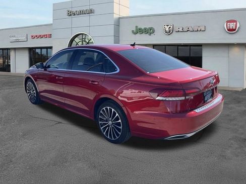 Used 2022 Volkswagen Passat 2.0T FWD image 5