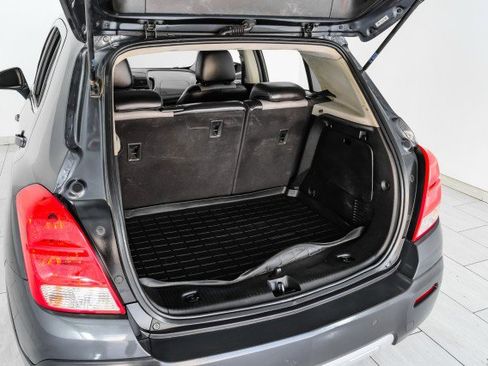 Used 2016 Chevrolet Trax LT w/ LT Convenience Package image 50