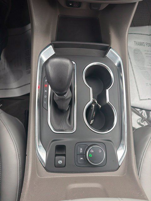 Used 2021 Chevrolet Traverse LT w/ LT Premium Package AWD/4WD image 18