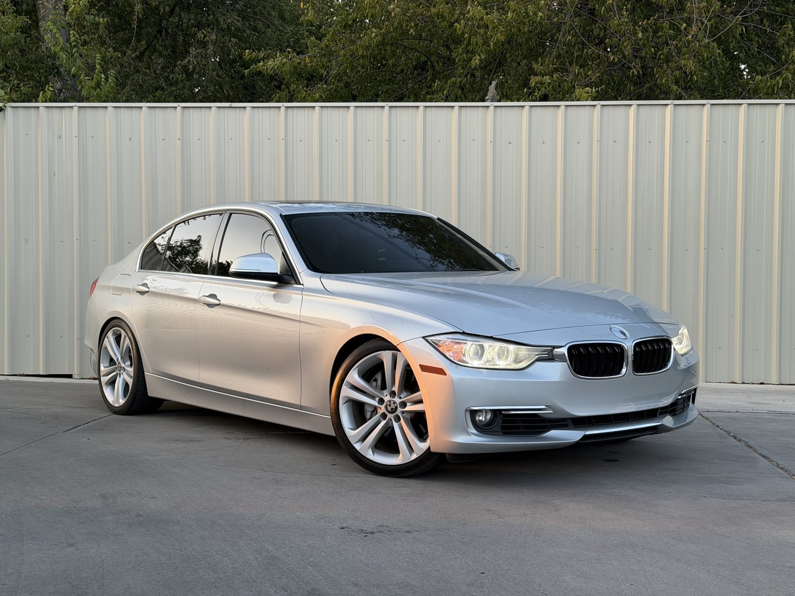 Used 2015 BMW 335i Sedan RWD image 1