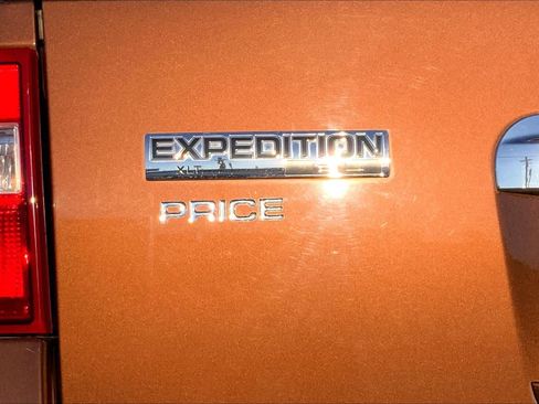 Used 2012 Ford Expedition EL XLT image 29