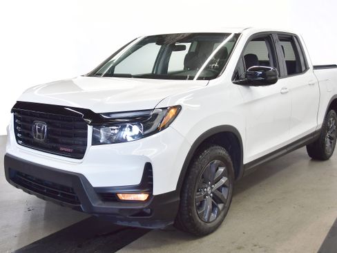 Used 2023 Honda Ridgeline Sport image 4