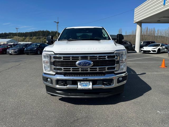Used 2024 Ford F350 XLT AWD/4WD image 7