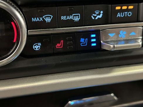 Used 2024 Ford Expedition Limited RWD image 27