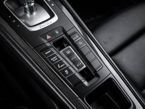 Certified 2015 Porsche 911 Turbo S AWD/4WD image 28
