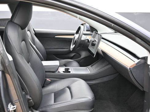 Used 2023 Tesla Model 3 Standard Range RWD image 37