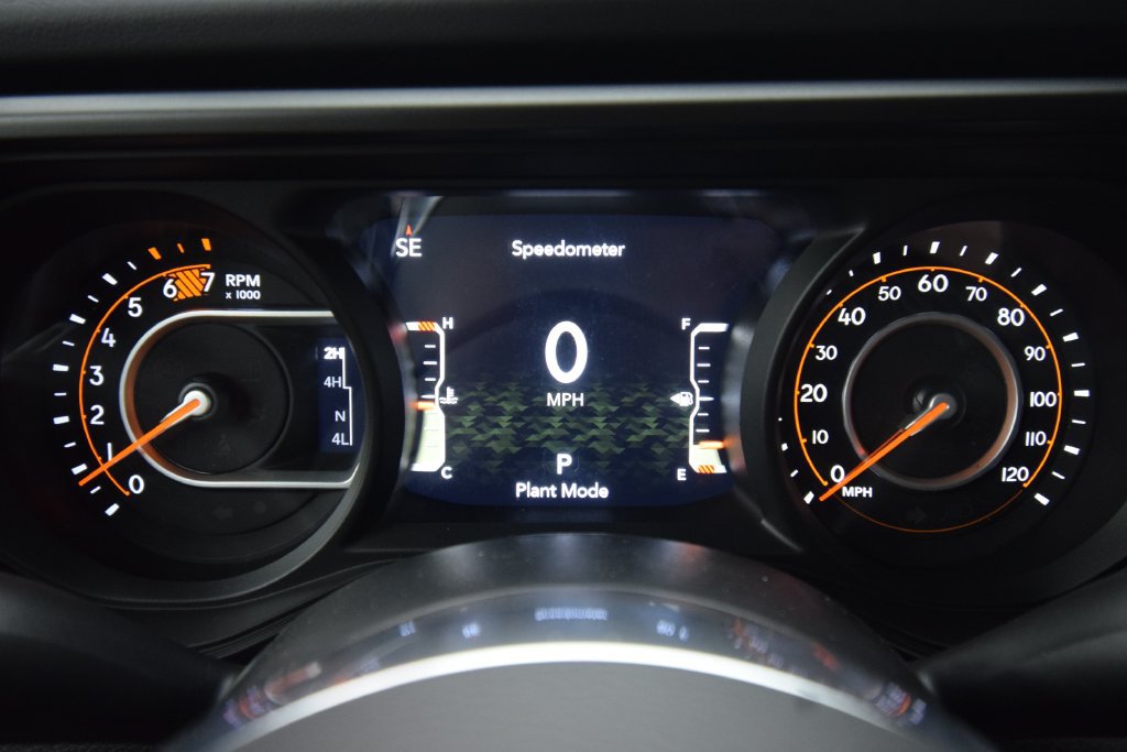 New 2026 Jeep Wrangler Unlimited Sahara AWD/4WD image 30