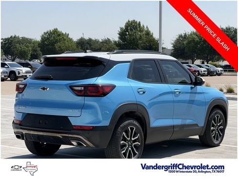 Used 2025 Chevrolet TrailBlazer ACTIV w/ Convenience Package FWD image 4