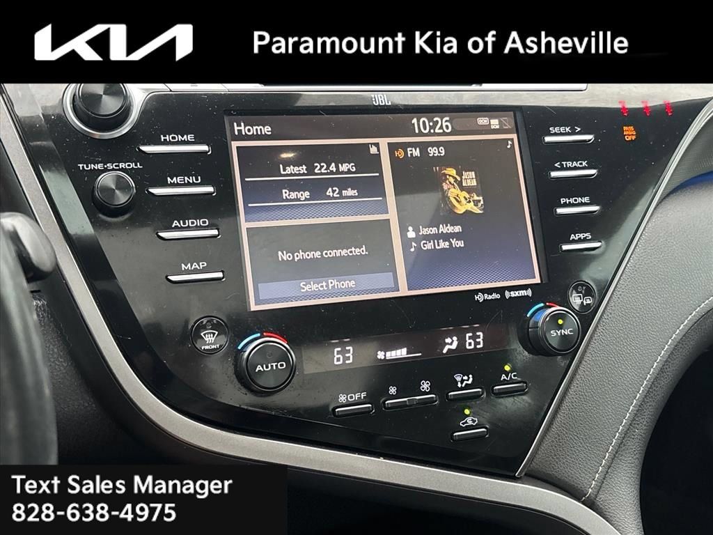 Used 2020 Toyota Camry XSE FWD image 13