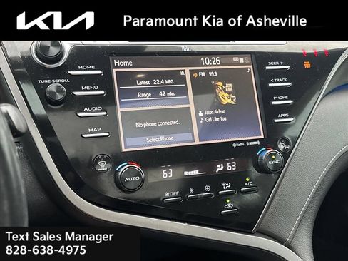 Used 2020 Toyota Camry XSE FWD image 13