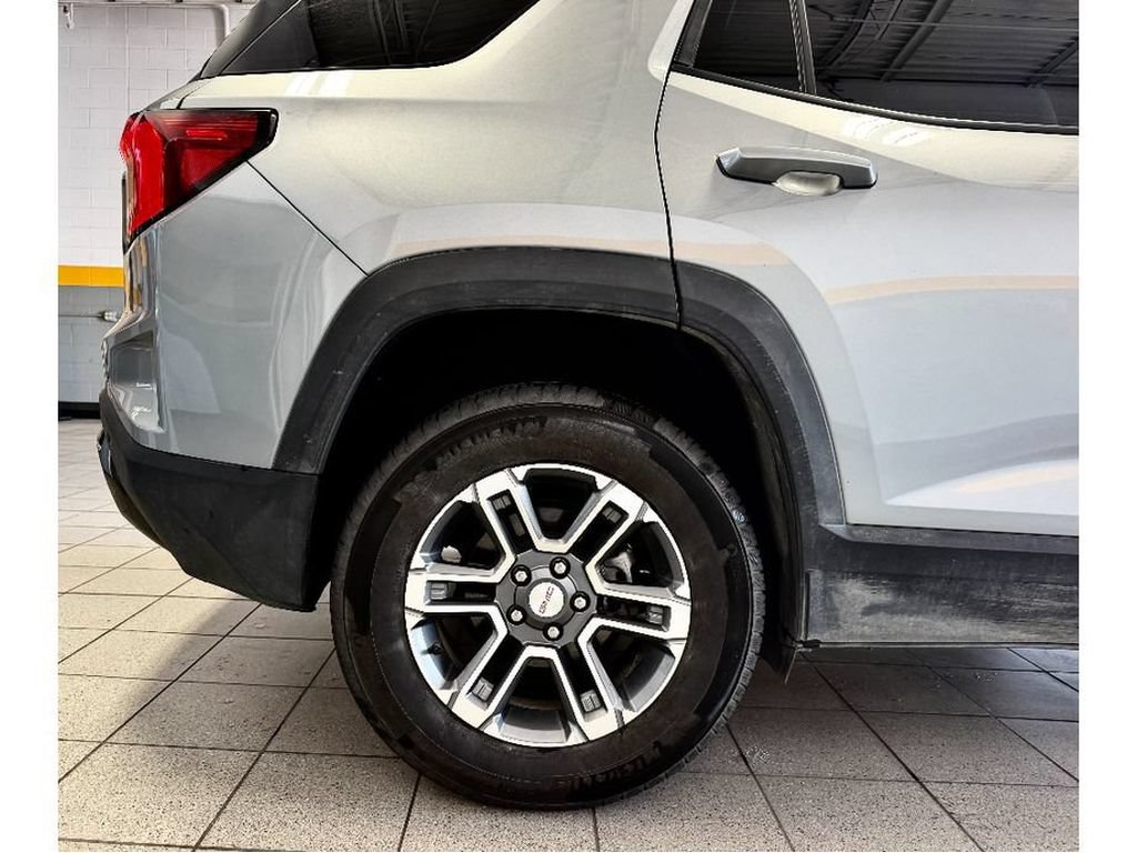 Used 2025 GMC Terrain Elevation FWD image 7