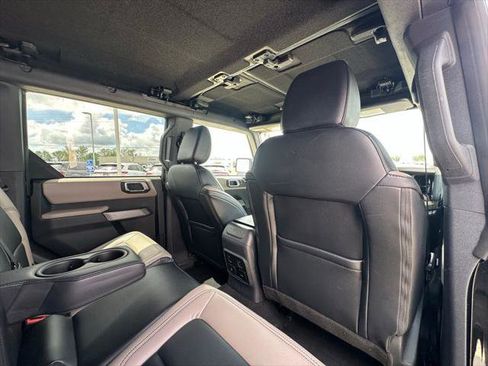 Used 2023 Ford Bronco Wildtrak AWD/4WD image 28