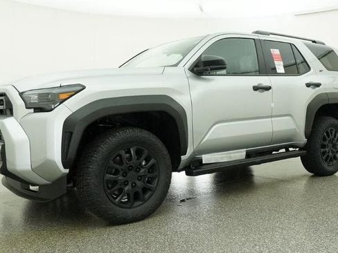 Used 2026 Toyota 4Runner SR5 RWD image 17