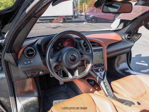 Used 2018 McLaren 720S Luxury image 24