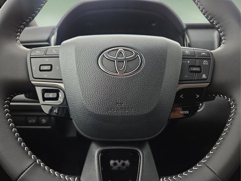 New 2026 Toyota Camry SE FWD image 25
