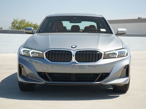 New 2026 BMW 330i Sedan w/ Premium Package image 2