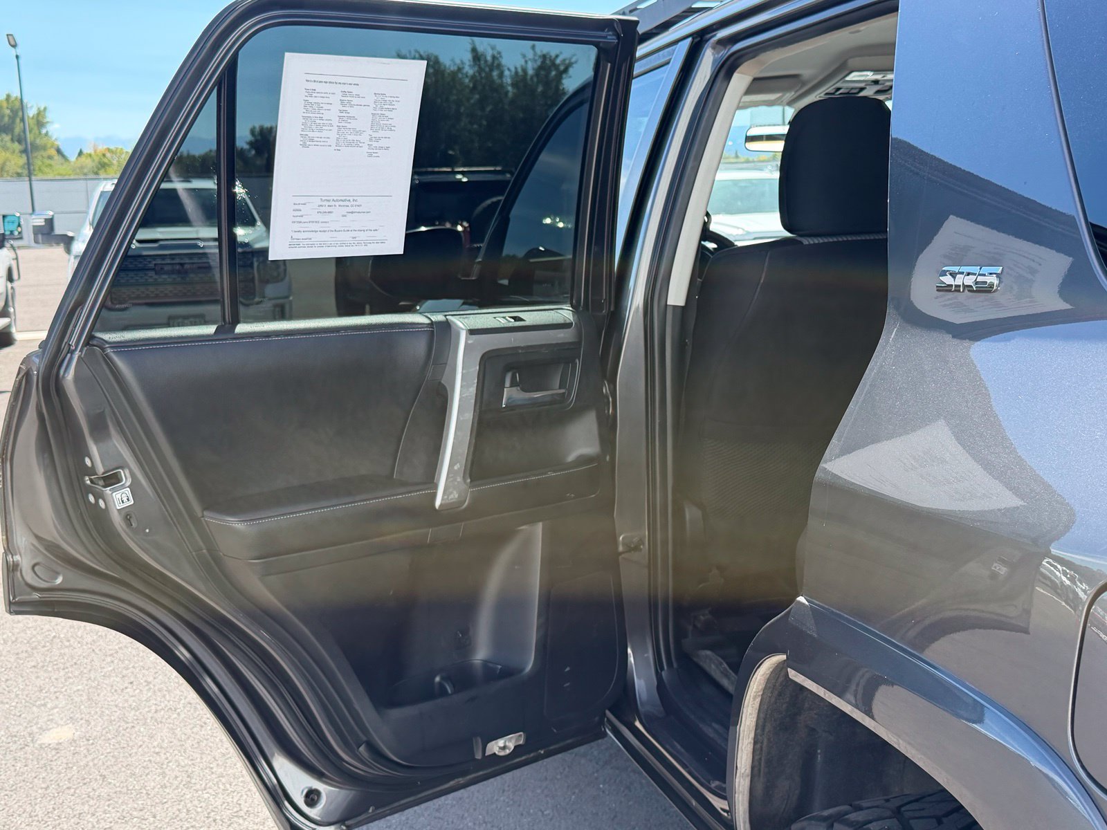 Used 2017 Toyota 4Runner SR5 AWD/4WD image 30