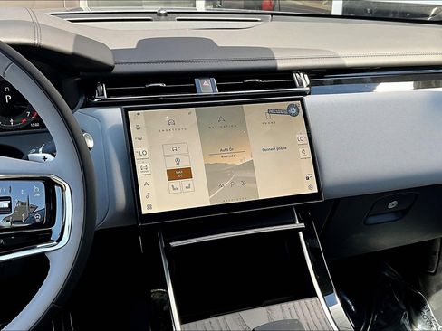 New 2026 Land Rover Range Rover Velar Dynamic SE image 7