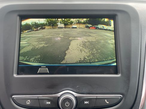 Used 2019 Chevrolet Equinox LT AWD/4WD image 17