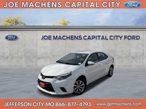 Used 2016 Toyota Corolla LE image 3