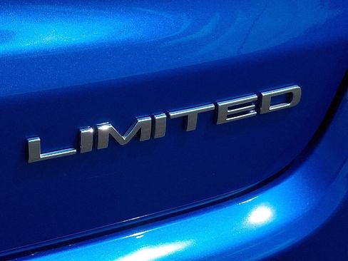 Certified 2025 Jeep Compass Limited AWD/4WD image 31