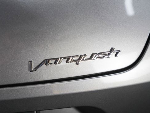 Used 2017 Aston Martin Vanquish Coupe image 23