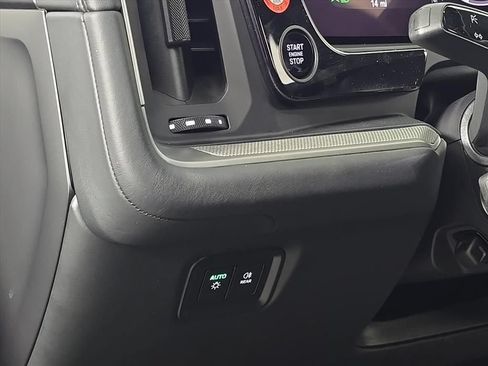 Certified 2026 Porsche Cayenne E-Hybrid AWD/4WD image 18