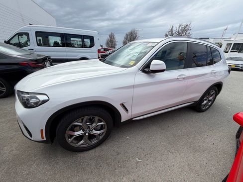 Used 2023 BMW X3 sDrive30i w/ Convenience Package RWD image 2