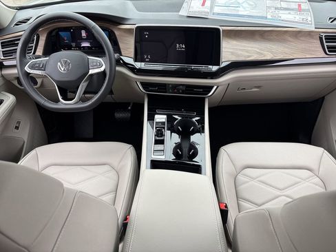 New 2026 Volkswagen Atlas SE image 11